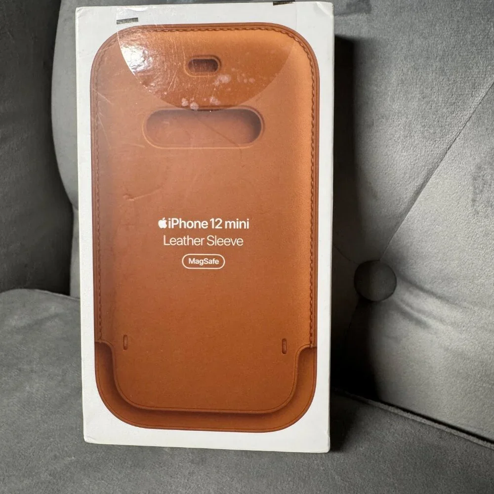 APPLE 12 Mini Pro Brown Leather Sleeve‎ with MagSafe NEW WITH BOX